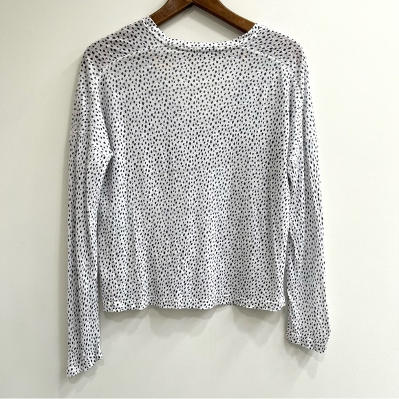 RAILS Women’s SAMI SPOTTED White Black Drop Shoulder Linen Blend V-Neck Top - Picture 2 of 9